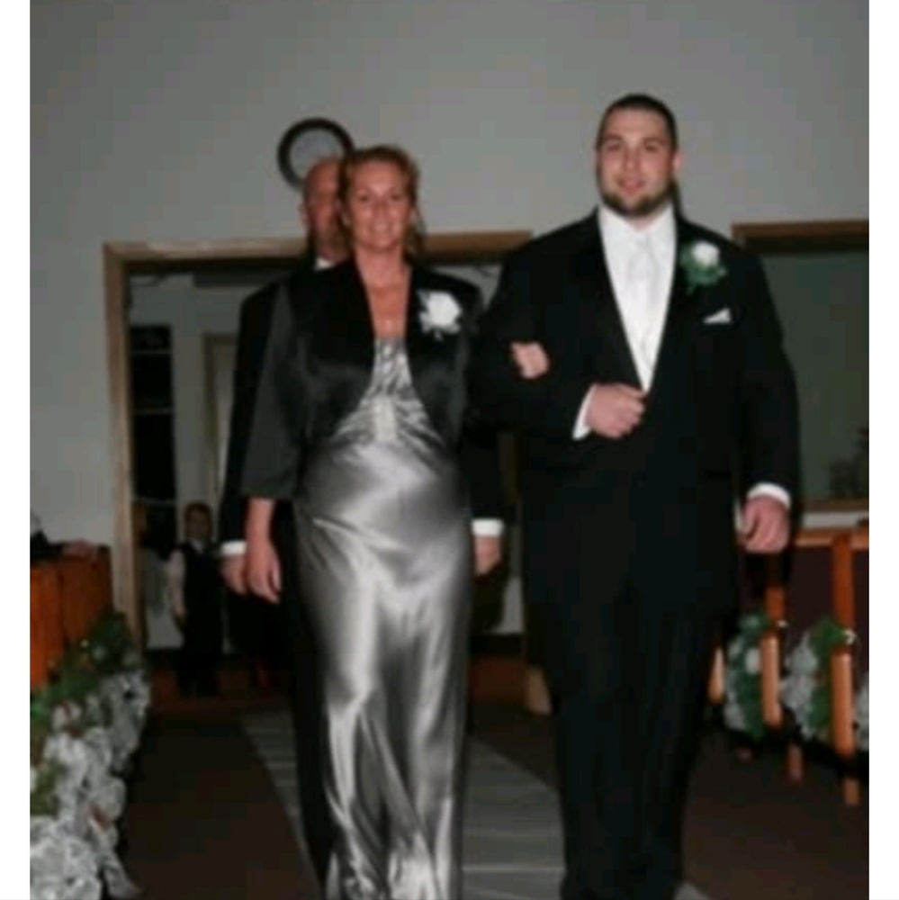 Dress - Picture 9 of 10